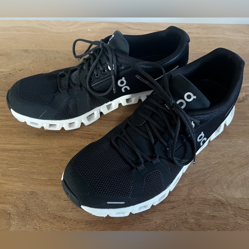 On Running Cloud 5 Women's Running Sneakers